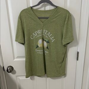 Source Unknown Women’s Olive Green Graphic Tee, Size L